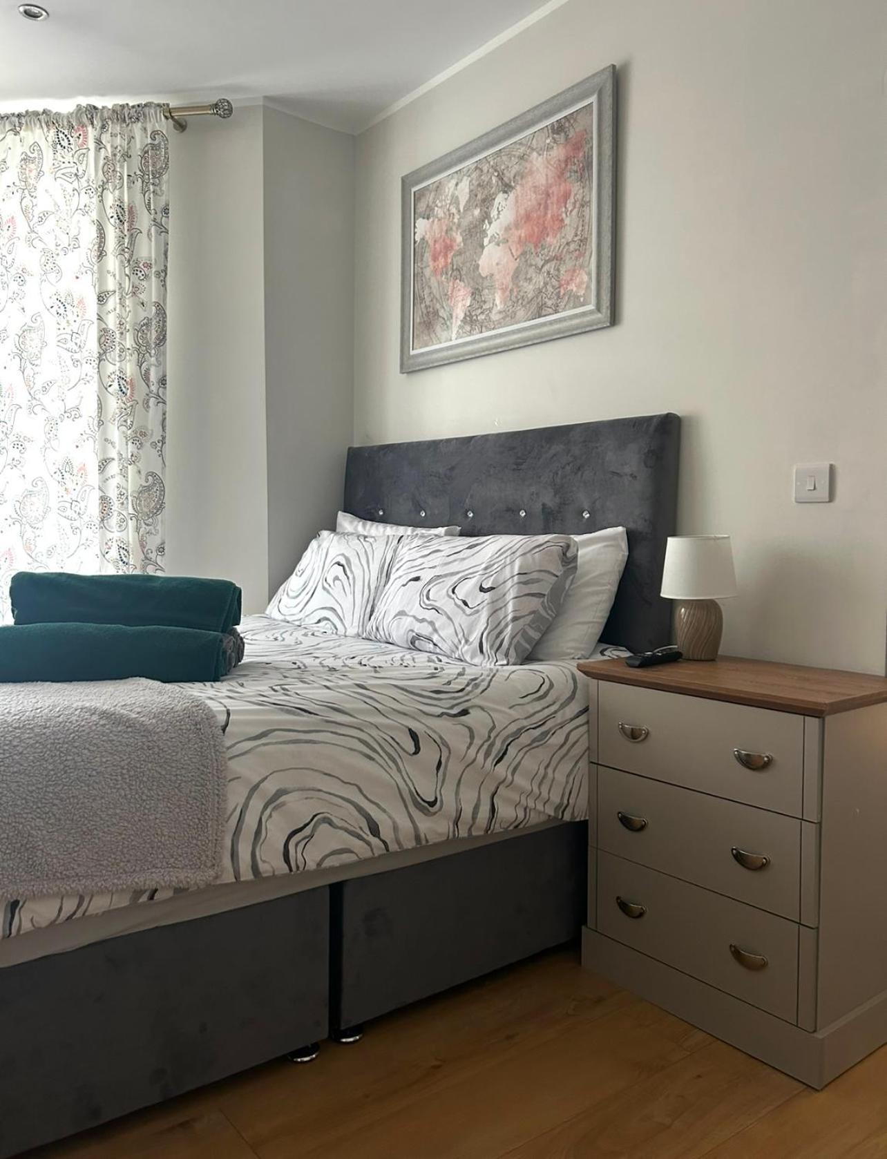 Esterville Apartments 1 And 2 Bedrooms Hot Tub Availability Belfast Dış mekan fotoğraf